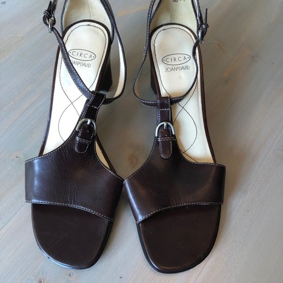 Circa Joan & David Brown T-Strao Sandal - Picture 2 of 13